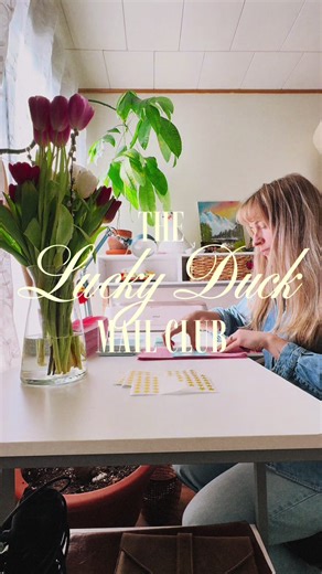 The last few hours of sign ups are upon us! Sign up today for February snail mail, the cut off is today! Every month I send a letter, an original art print and a quote of the month to members of my mail club! You can sign up today with the link in my bio for less the cost of a latte! From anywhere is the world. I can't wait to send your letters! #snailmail #mailclub #art #letters #snailmailclub