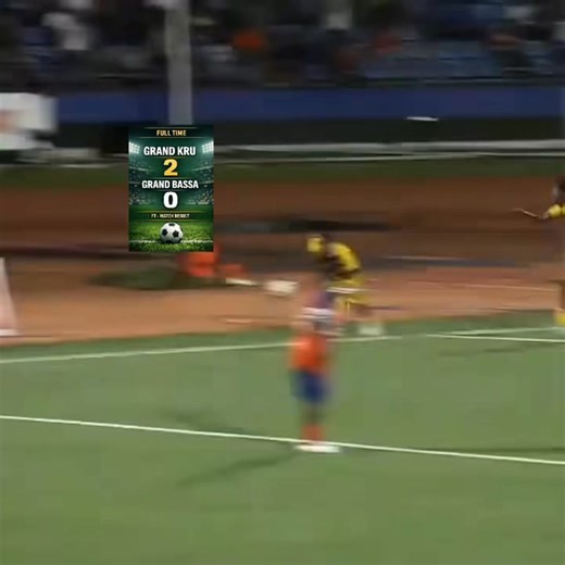 Grand Kru served Bassa Dumbor hot and heavy — soaked in the Kru palm butter with crab, kiss meat, and serious Samymichen (pepper). 😜😩 | PUNCH TV LIVE