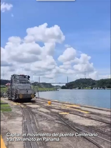 🔴#NoticiasTrivisión | Imágenes muestran cómo se mueve el puente Centenario, en Panamá, durante el fuerte sismo de 8.0 registrado este viernes 9 de octubre.