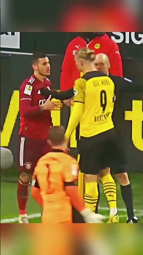 Different roles, same love for the game — respect between player and referee.” 🤝⚽#footballshorts