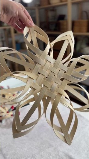 ❄️Winter DIY: Weave a Scandinavian Snowflake Ornament