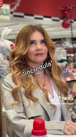 Después de 28 años Queca le dice sus verdades a la Yobana #johannasanmiguel #queca #comedia #publicidad