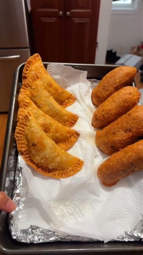 Alcapurria and pastelillos