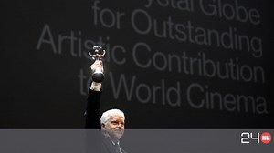 Tim Robbins: Trump egy szörnyeteg, aki miatt gyerekek szenvednek | 24.hu