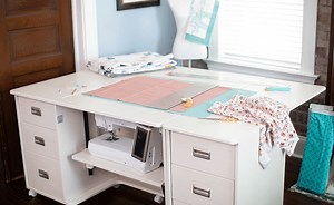 Keep your clutter behind closed drawers with Koala’s top-of-the-line Artistry Drawer Center. Plus, learn how you can save up to $2,499 on your dream sewing cabinet! https://bit.ly/3A6z0qg #sewingfurniture #KoalaStudiosdeals #KoalaStudiosSavings #sewingstudio #sewingtools | Koala Studios