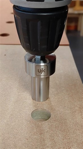 UJK on Instagram: "One tool, two jobs! Perfect dog holes. Smooth chamfers. The UJK Chamfer Reamer reams 20 mm dog holes and adds a chamfer for a snug, wobble‑free fit. The perfect partner for the UJK Parf Mk II Guide System, keeping your bench dogs, clamps, and Parf accessories exactly where they should be! #ujktools #woodworking #woodwork #ujkparfguidesystem #mft #workbench #tsoproducts"