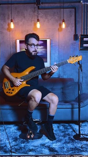 YAMAHA TRB 5 #bass #yamahaguitars #trb #shorts #musica #baixo