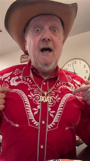 I love CHEEZY fun lol. @franksredhot on some out of the ordinary cheese. And a special thank you to @Becky Lee for this awesome RedHot shirt. #cheese #fun #food