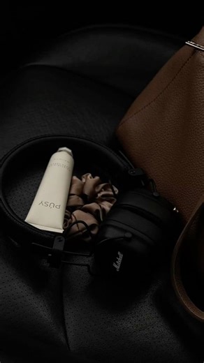 — kookitos⁷ 🍪 on Instagram: "🎵Ddaeng: Ddaeng” is one of several tracks released as part of BTS’ 2018 Festa celebration exclusively on SoundCloud. The rap line of BTS; RM, SUGA and j-hope served the fans with a rampageous hip-hop track co-produced by SUGA addressing how far the group has come despite the animosity they faced. It’s a song that has an oriental and trap beat at the same time. Adding how it’s also a diss track sending messages to their haters. But the wordplay within the song is ju