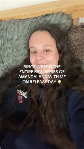 Amandaland Series 2 Binge Watch & Review