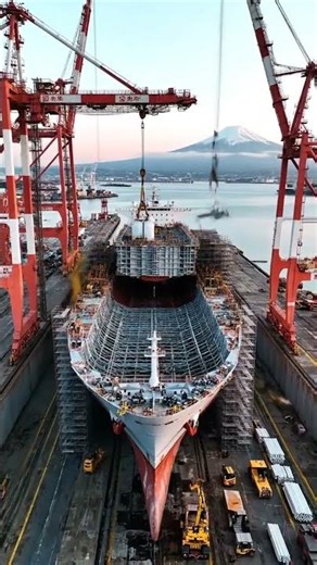 Luxury Ship Build Process Will Blow Your Mind 😍🚢