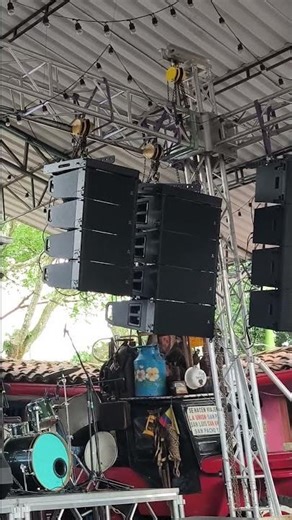 línea array vento. doble de 8" y 10"