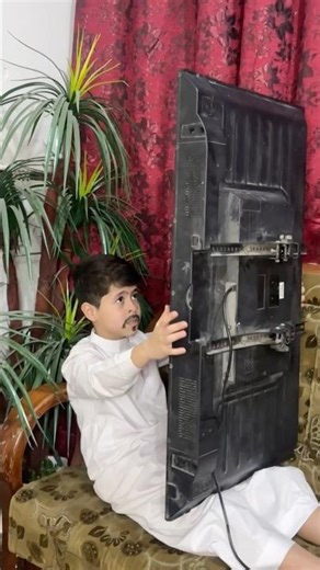 بلونه صار اب 👴🏼😂