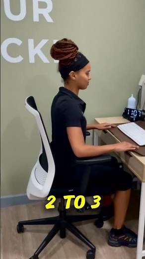 How to set up your workstation ergonomically- guided by a physiotherapist