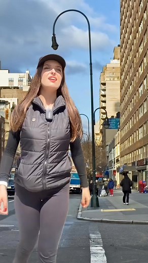 2.1K views · 109 reactions | Police pull over ‍️ #english #englishteacher #englishtips #learnenglish | English byg Iovana | Facebook