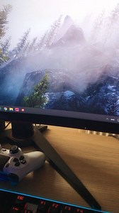 Windows 11 taskbar resized itself in second monitor after connecting pc to a third screen