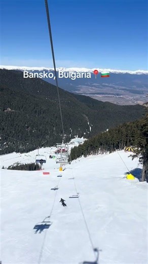 No better feeling skiing bansko bulgaria mountains skiresort... #Shorts #adamventurez