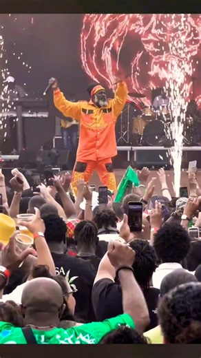 capleton | ◇◇Two hands in the air◇◇ ♧ from you say life over death ☆