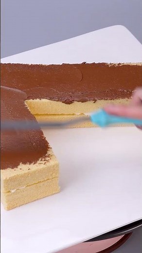 🍫 Chocolate Ball Number Cake Decorating Tutorial! #shorts #cakedecorating #chocolatecake