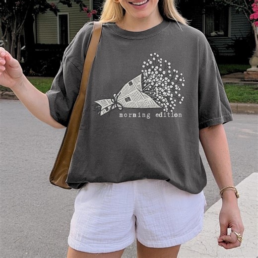 Literary Flower Bouquet Tee | Newspaper Wrap Graphic Shirt | Editorial Aesthetic Tee | Boho Journalist Shirt | COMFORT COLORS TEE - Etsy