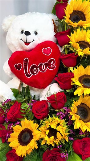 Beautiful Flowers arrangements #fresflowers #valentinesday #arrangements #titosflowers #chicago