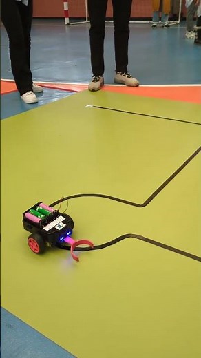 RoboFz: Robot Suiveur (21 décembre 2024) #robotique #competition #arduino #embarque