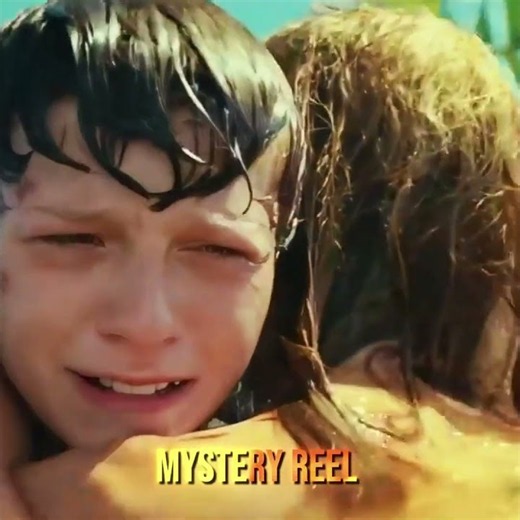 Lucas' Heartbreaking "Mom... Dad..." Moment | The Impossible (2012) 💔