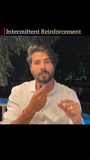 Ujjwal Singh on Instagram: "If you know someone comment “Yes”, if you are the one comment “Me” . . Is psychological manipulation ko Intermittent Reinforcement kaha jata hai. Scientific terms mein, ye B.F. Skinner ki Operant Conditioning theory ka sabse powerful part hai, jise “Variable Ratio Schedule” kaha jata hai. Ye wahi same mechanism hai jis par Casinos aur Slot Machines kaam karti hain. Jab reward (attention, love, ya reply) consistent milta hai, toh dopamine normal rehta hai. Lekin jab re