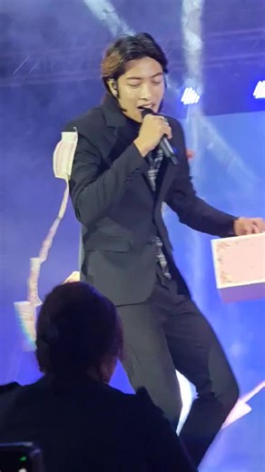 အောင်ဇမ္ဗူဇာက်သဘင်အကြောင်း