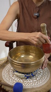 689K views · 12K reactions | "Tibetan Sound Healing" teacher training course - Дуут аялгуугаар эмчлэгч бэлтгэх сургалт /30 цаг/ - Дэлгэрэнгүй мэдээлэл авах бол коммент хэсэгт 1 гэж бичээрэй | Ayurveda Boloroo | Facebook
