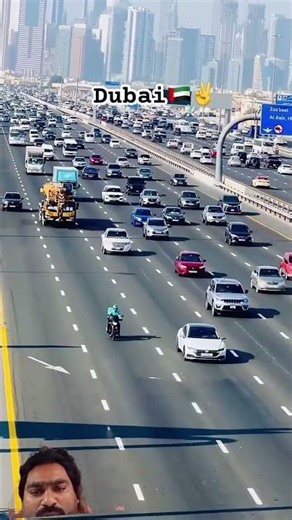 Dubai traffic view amazing 👌🥰#subscribemychannel #subscribers #shortvideo