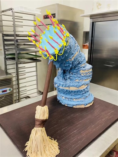 Princess Aurora Cake: A Magical Confection fit for Sleeping Beauty!