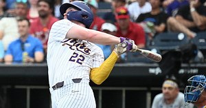 LSU advances to College World Series semifinal with win over UCLA