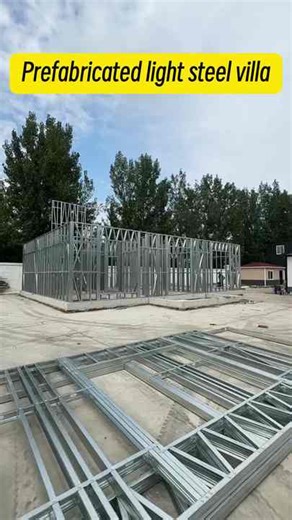 Modern Luxury Prefab Steel Villa House with Bedroom Customized Manufacturer Eco-Friendly Fire Resistant Steel Structure Building