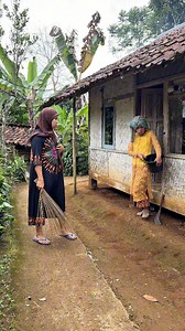 Didieu aya nu resep teu kana lalaban satu ini? #antanan #fyp #kearifanlokalindonesia #komedi #kampung #komedisunda #viral #pasisian #lucu #desa #emak | Indy Indy Barbara