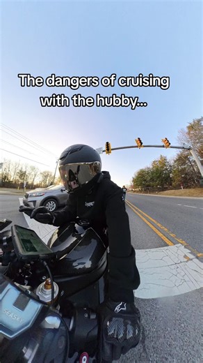 The Chill Vibe of Motorcycle Couples on TikTok