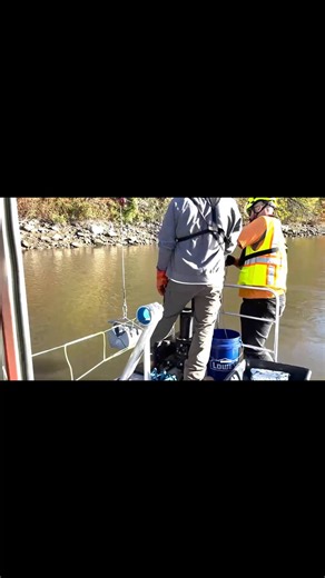 EPA Region 2 on Instagram: "🌎 What is Ponar grab sampling? 💧 It's a type of grab sampler used in water to collect sediment samples, particularly from water bodies with a hard bottom such as sand, gravel, and clay. It's a heavy-duty device designed to retrieve a sample of surface sediment in shallow areas – like lakes, rivers and estuaries. 👉 It scoops surface sediment like a clamshell. A catch bar holds the jaws open until triggered by contact with the bottom. 🎥 Watch the Ponar Grab Sampling