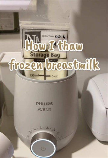 Thaw frozen breastmilk with me! 🥶💕 Don't: ❌ Microwave (can create hot spots & destroy nutrients) ❌ Use boiling water (too harsh on milk components) ❌ Refreeze thawed milk #exclusivelypumping #pumpingmom #breastmilktok