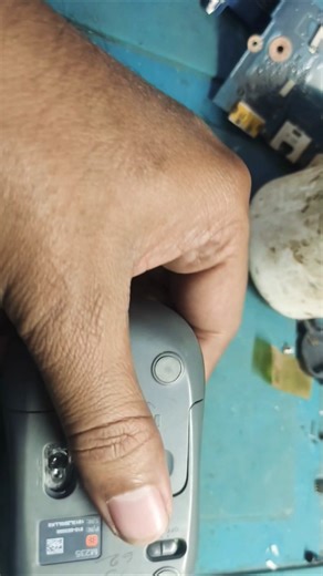 Logitech m235 Wireless Mouse fixing #fix #repairshorts #wirelessmousefixing #firsttime #mouserepair