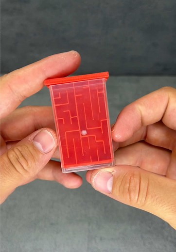Tic-Tac Labyrinth: Innovative Fidget Toy