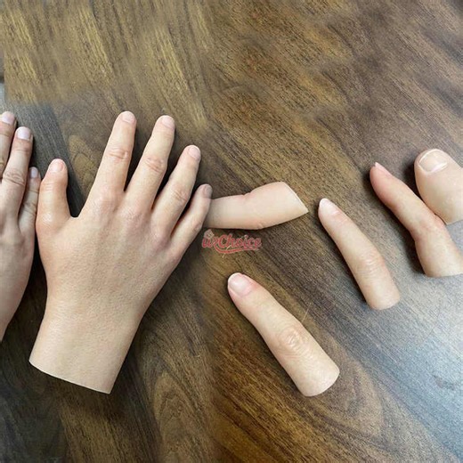 Customizable Silicone Finger Sleeves with Realistic Skin Texture OEM/ODM Supported Low MOQ Silicone Fake Gloves with Breast Form