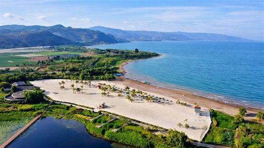 Fuxian Lake Crystal Waters Of Yunnans Hidden Paradise