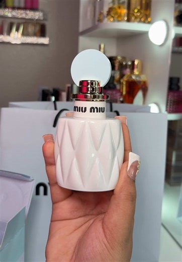 Miu Miu Fleur De Lait Eau De Parfum Review