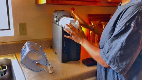 Slushie Machine for Home - No Ice Needed Slushy Machine with Auto Cleaning, One-Touch Reservation & 6 Preset Programs Frozen Drink Maker for Margaritas, Milkshakes, Frappés, Slush and More