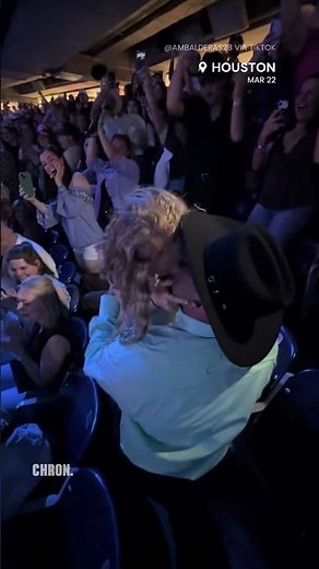 Cody Johnson Concert Turns into Surprise Proposal at Houston Rodeo