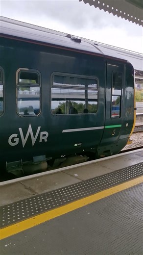 2 car class 165 departing Bristol Temple Meads