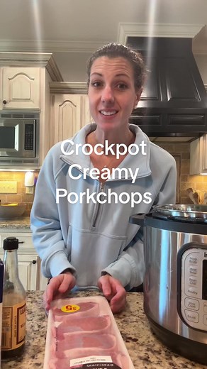 Crockpot Creamy Porkchops Recipe for Easy Dinner
