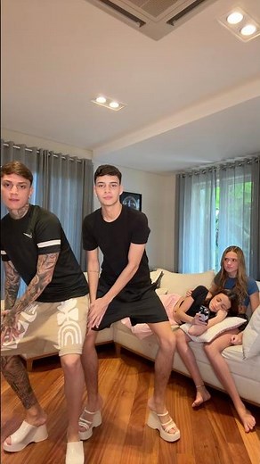 TREND MENINOS DANÇANDO DE SALTO #millenaemanumaia