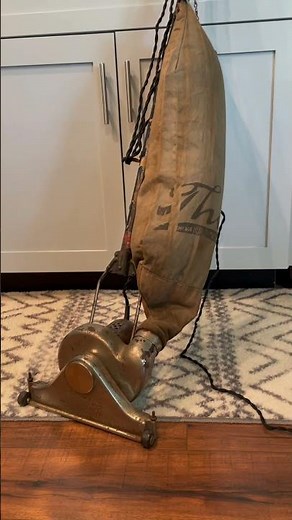 Vintage The Hurley Thor (1917) Vacuum Cleaner restored