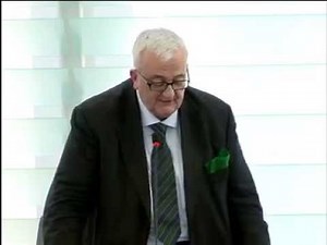 Ιταλός ευρωβουλευτής ενάντια στις διώξεις κατά της Χρυσής Αυγής
